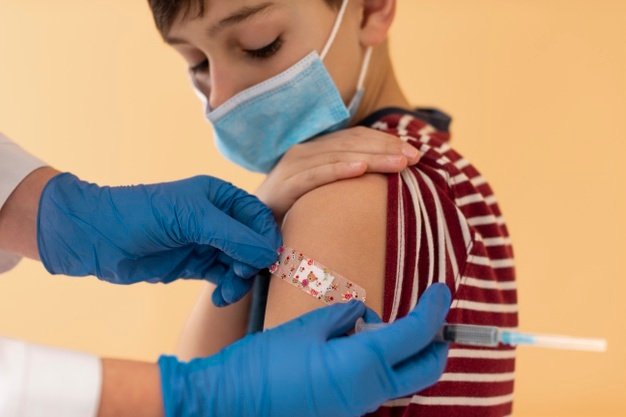 Eu vou ser punida por não vacinar meus filhos?